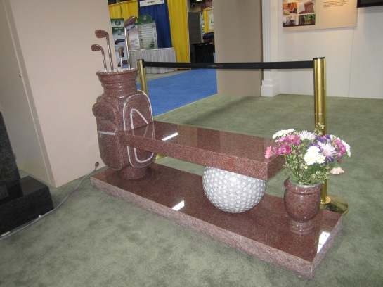 Golfer Memorial bench and clubs
